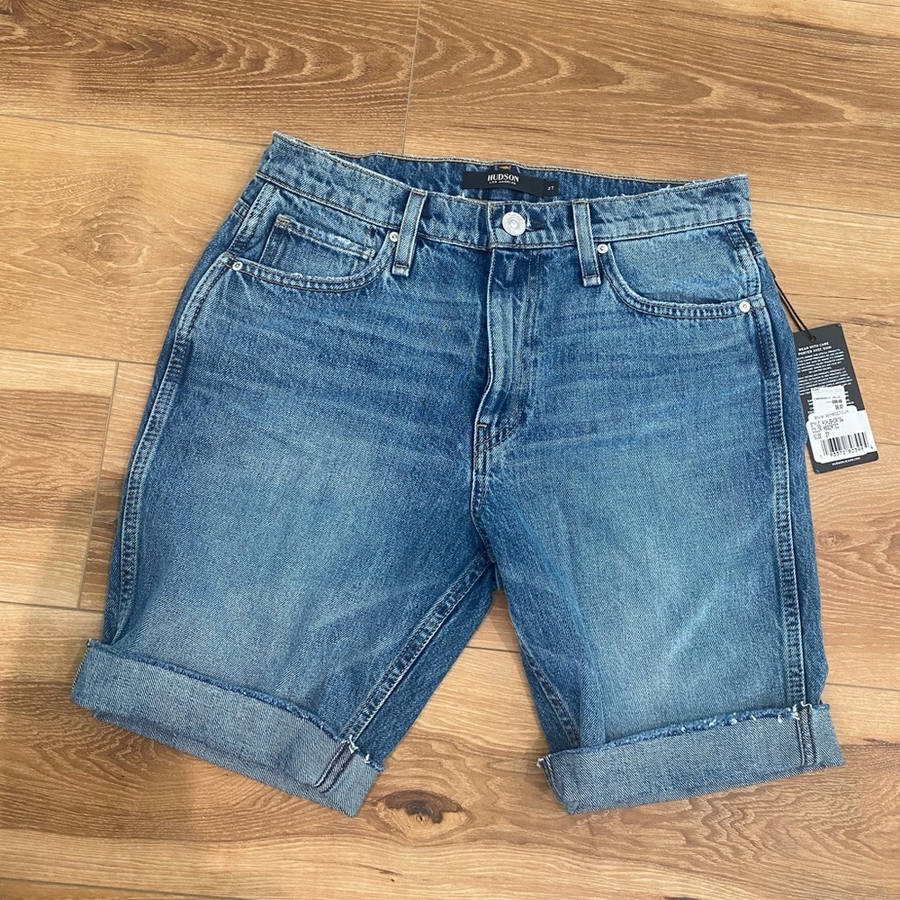 NWT Hudson Blue Freya Biker Shorts Sz 27.